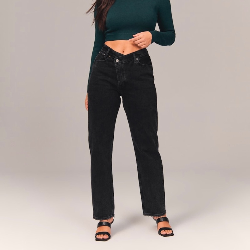 NWT A&F Curve Love High Rise Dad Jeans Black